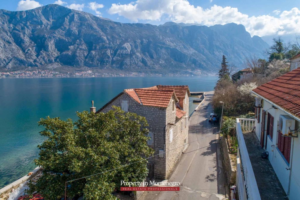 Waterfront house for sale in Kotor Bay