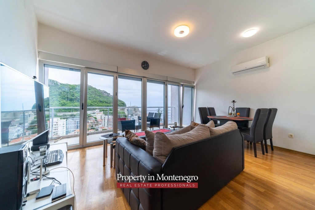 Apartment for sale in Rafailovici