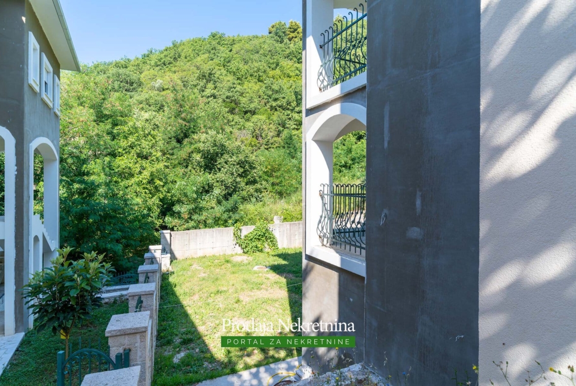 House for sale in Budva Riviera