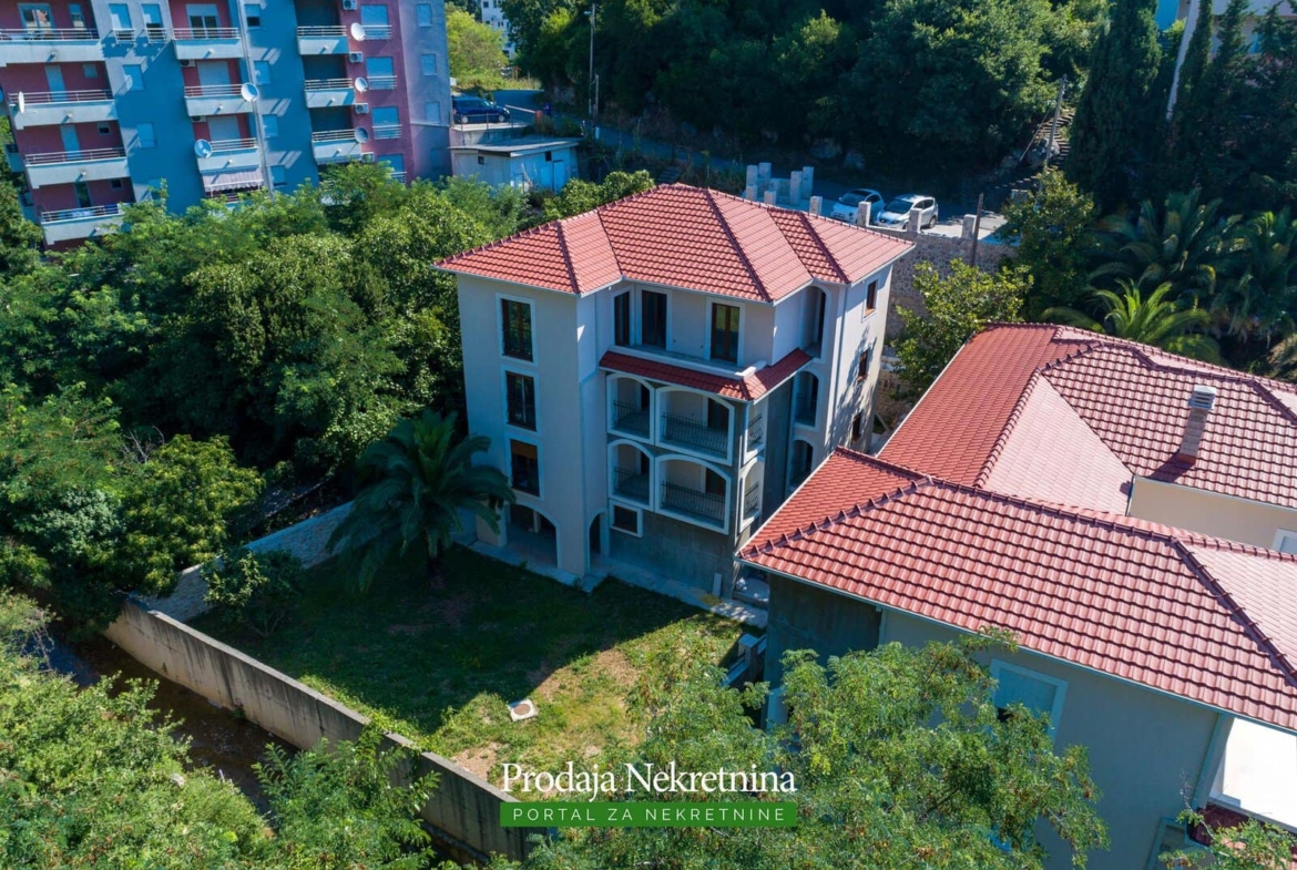 House for sale in Budva Riviera