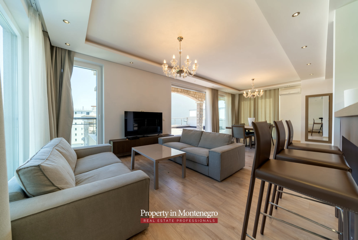 Duplex apartment for sale in Budva Riviera