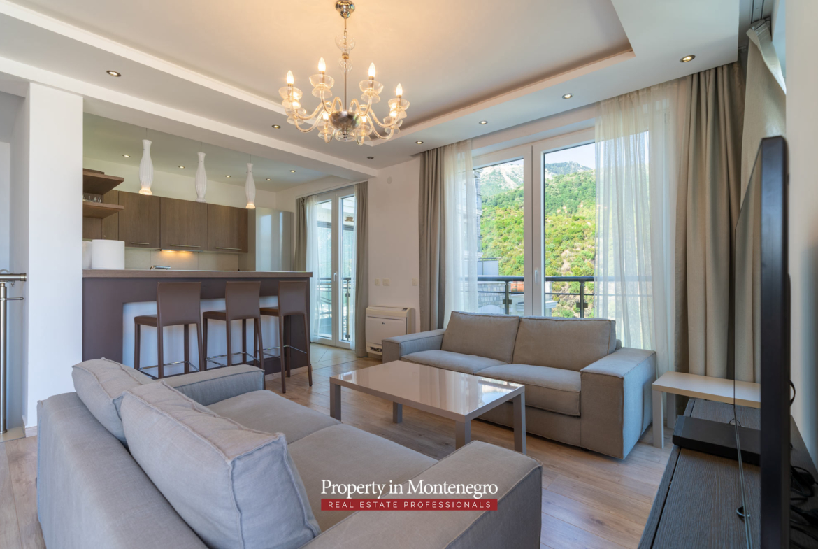 Duplex apartment for sale in Budva Riviera