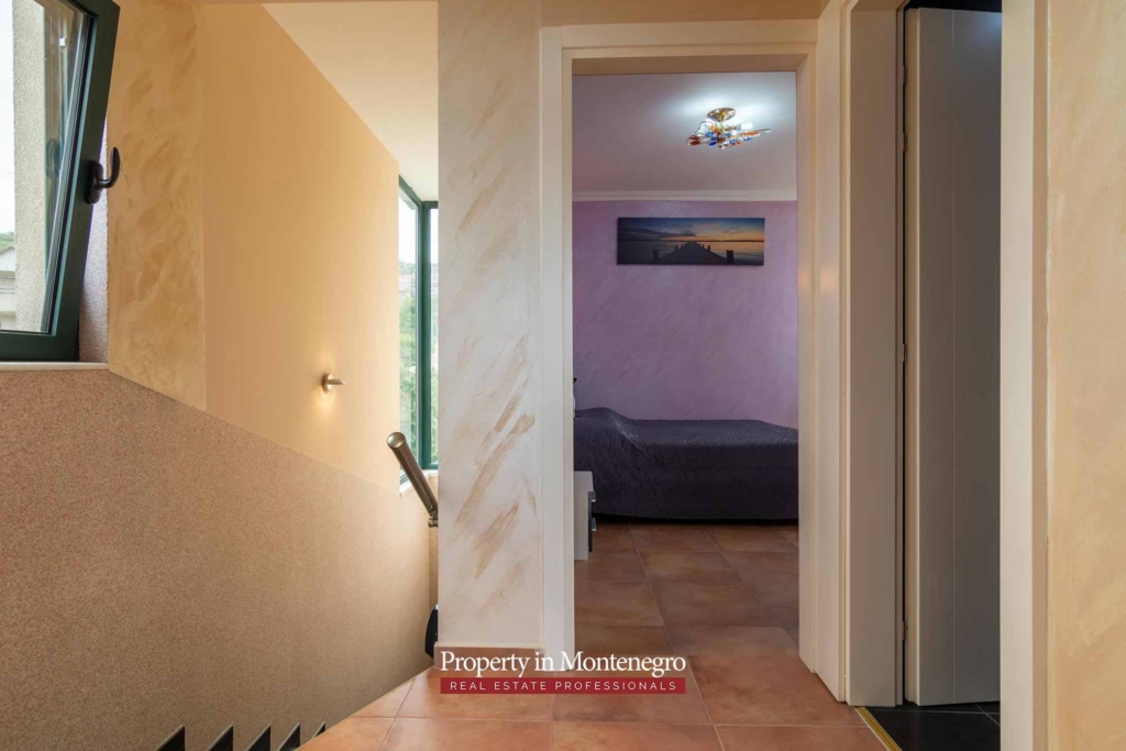 First line villa for sale in Tivat Bay