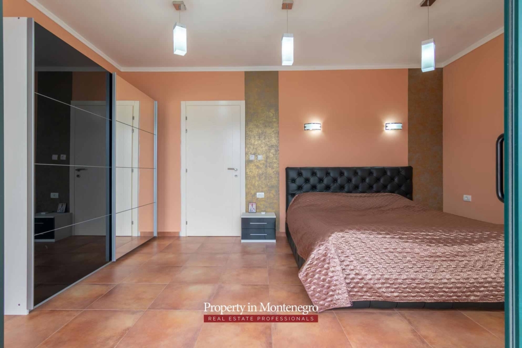 First line villa for sale in Tivat Bay