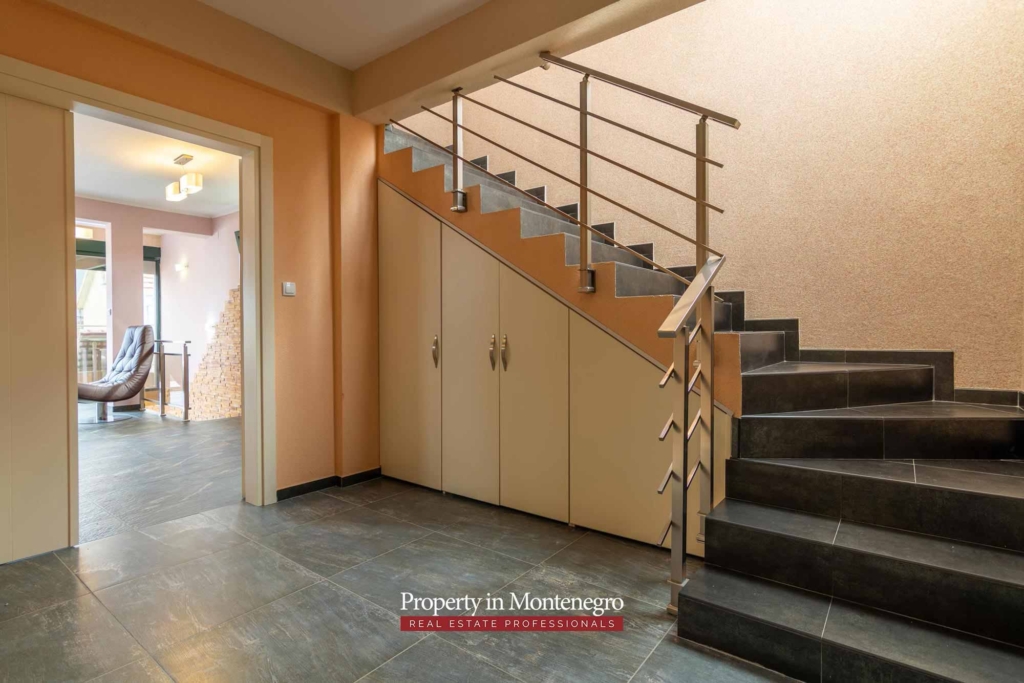 First line villa for sale in Tivat Bay