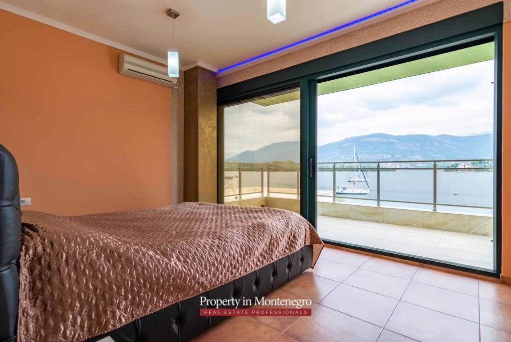 First line villa for sale in Tivat Bay