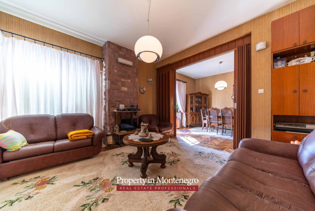 House for sale near Porto Montenegro