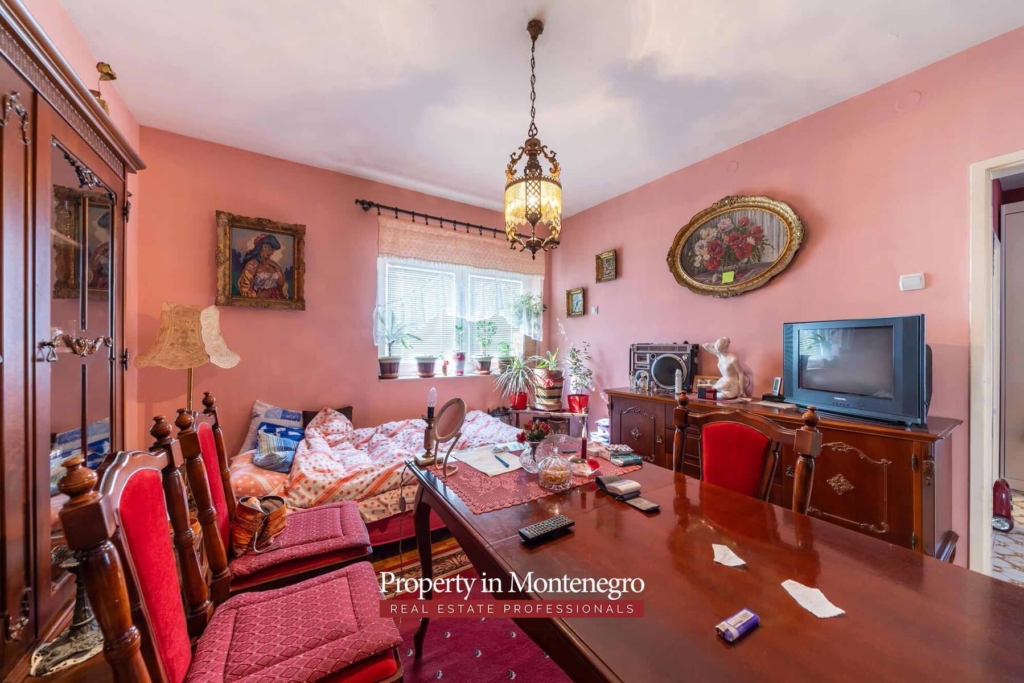House for sale near Porto Montenegro