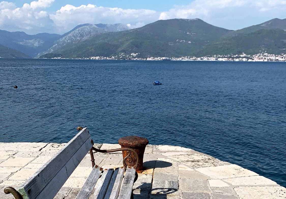 House with swimming pool for sale in Tivat Bay