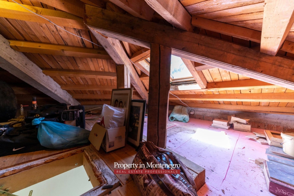 Luxury duplex for sale in Budva