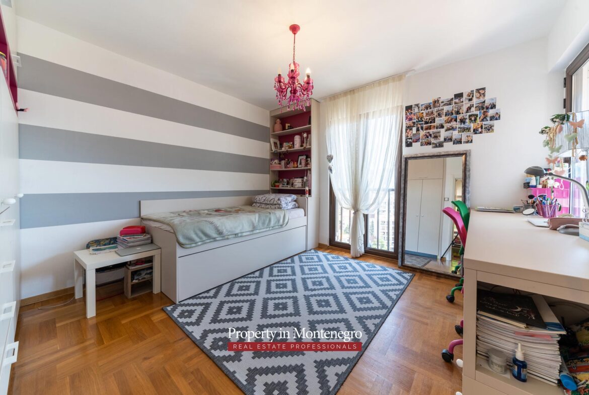 Luxury duplex for sale in Budva