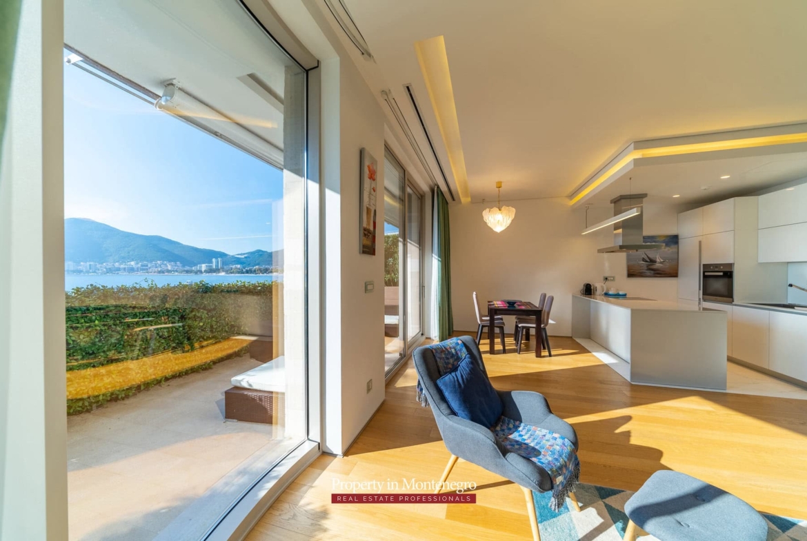 Luxury beachfront apartment for sale in Budva Riviera