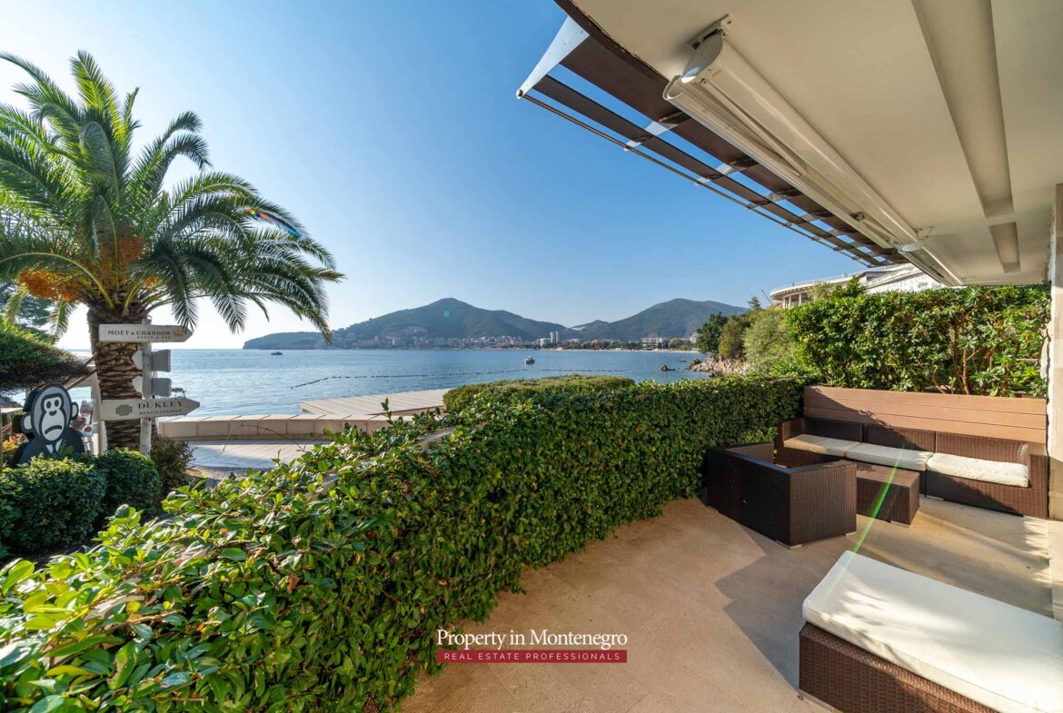 Luxury beachfront apartment for sale in Budva Riviera