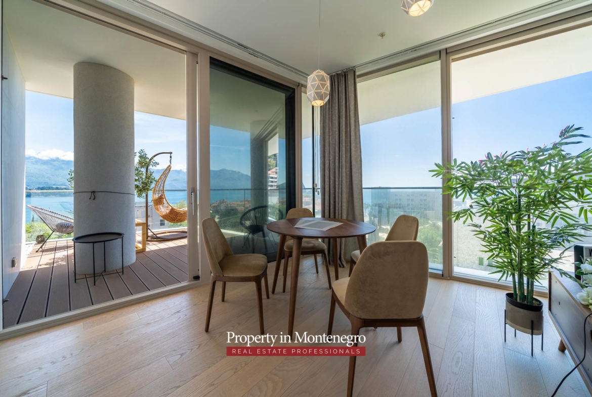 Luxury apartment for sale near Old Town Budva