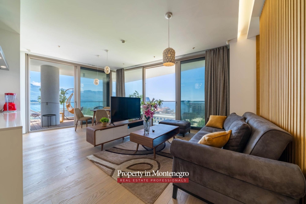 Luxury apartment for sale near Old Town Budva