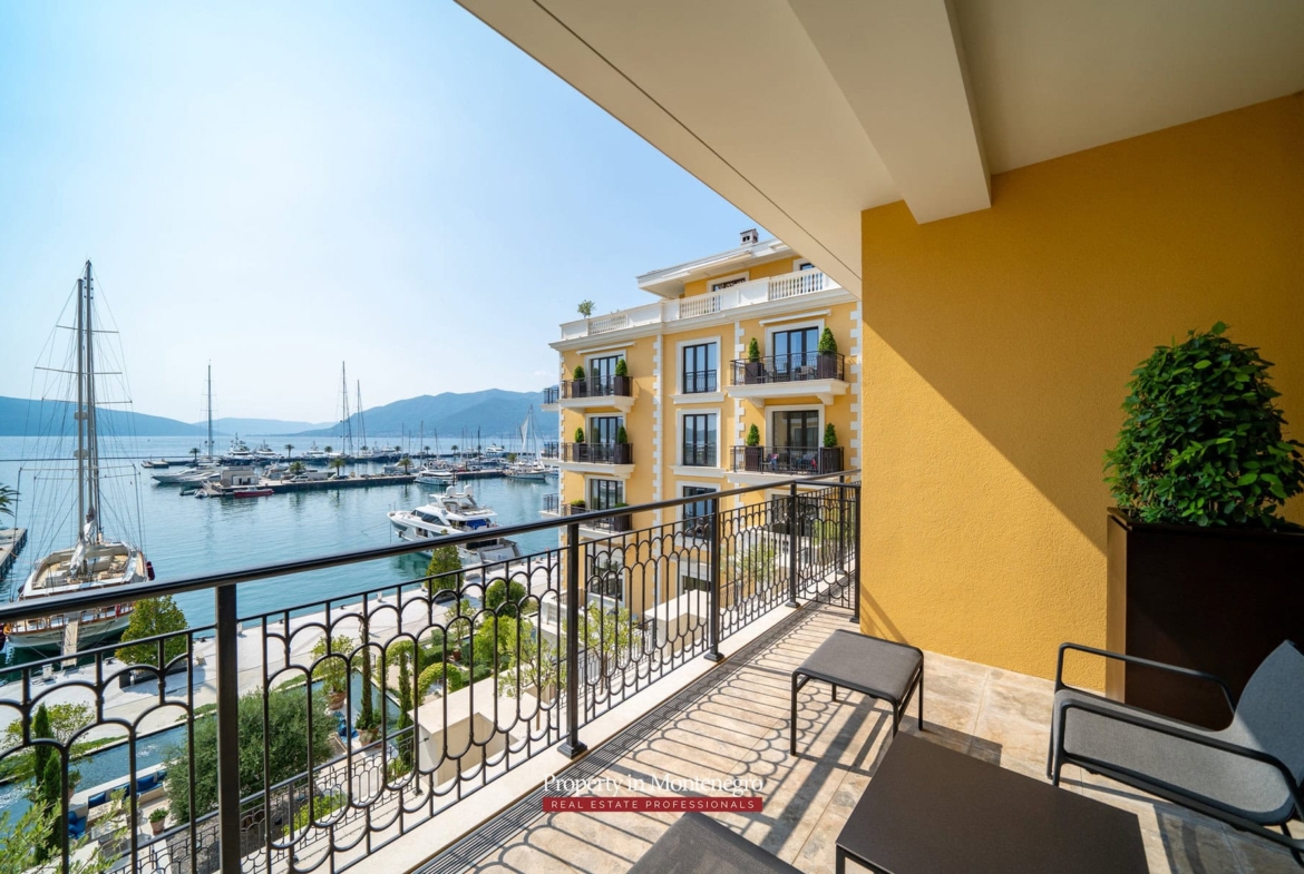Luxury-two-bedroom-apartment-for-sale-in-Porto-Montenegro