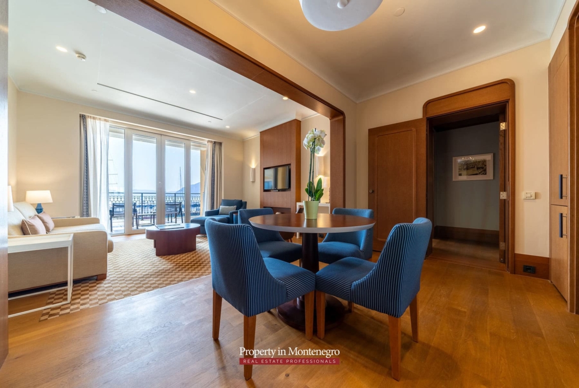 Luxury-two-bedroom-apartment-for-sale-in-Porto-Montenegro