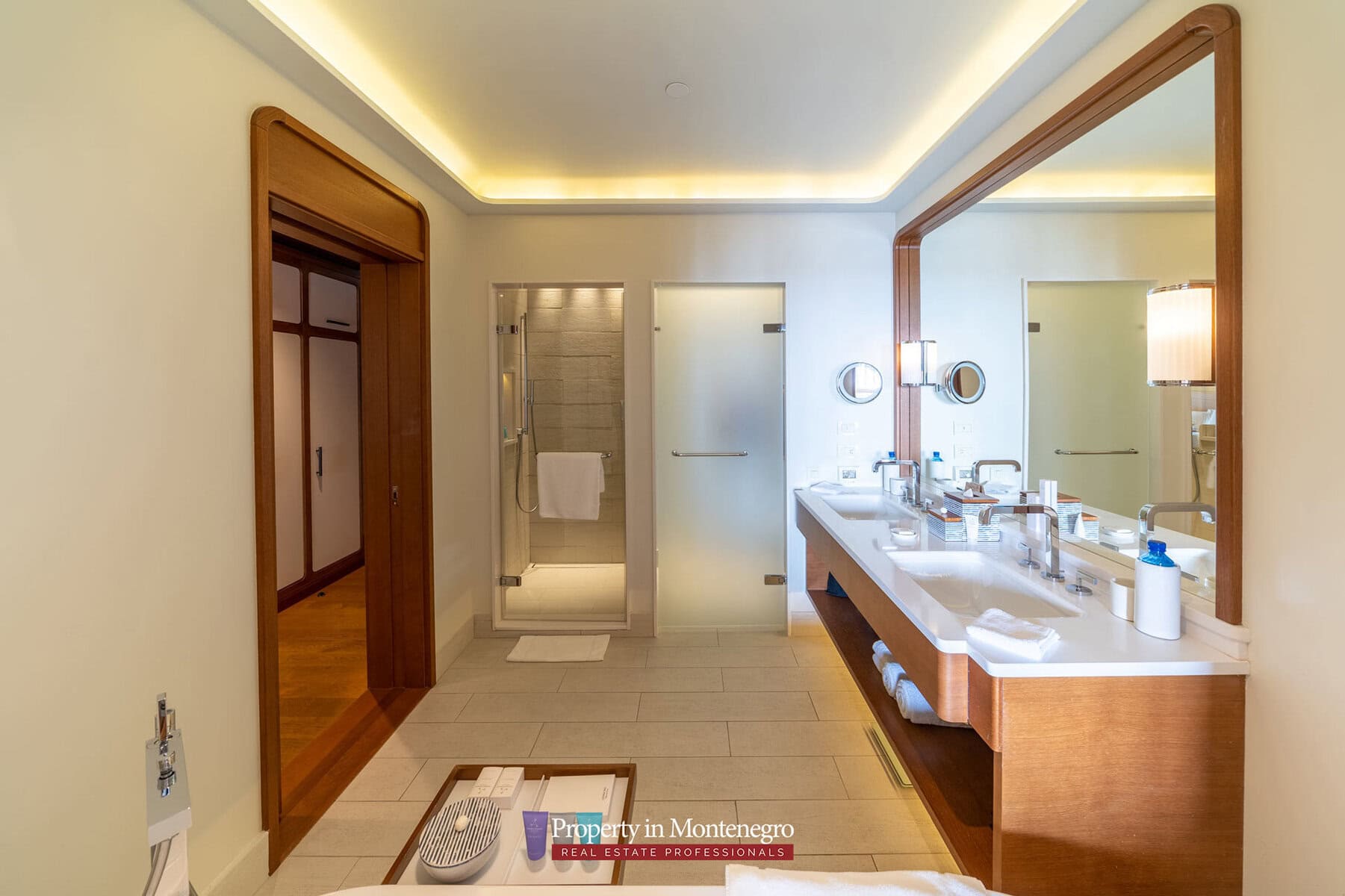 Luxury-two-bedroom-apartment-for-sale-in-Porto-Montenegro