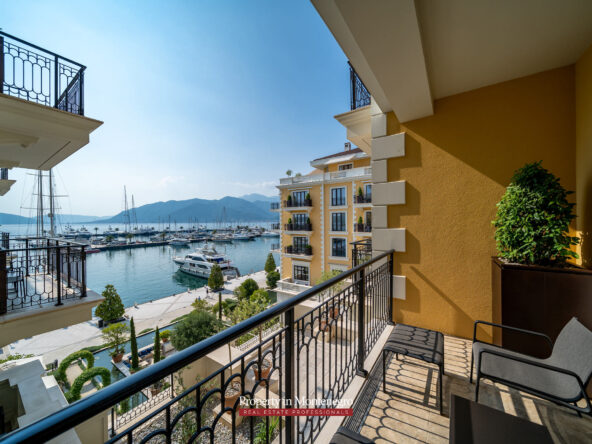 Luxury-two-bedroom-apartment-for-sale-in-Porto-Montenegro