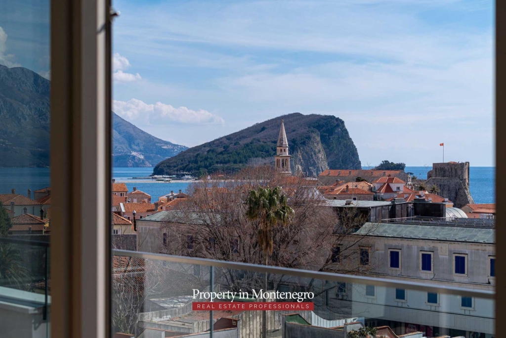 Luxury apartment for sale in Budva
