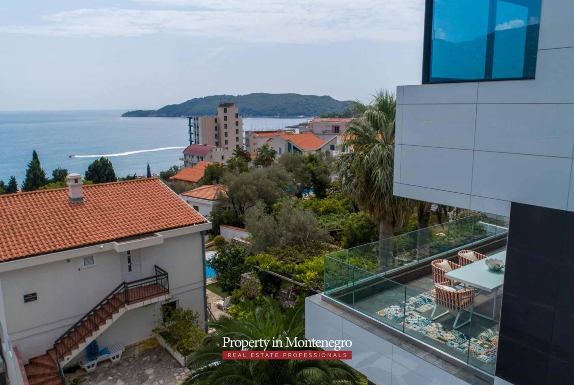 Luxury villa for sale in Budva