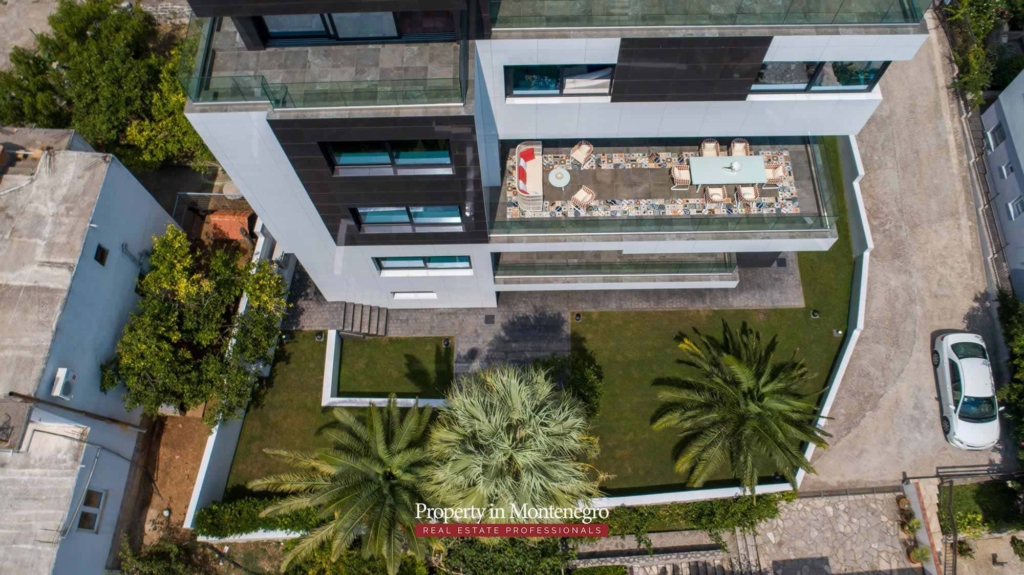 Luxury villa for sale in Budva