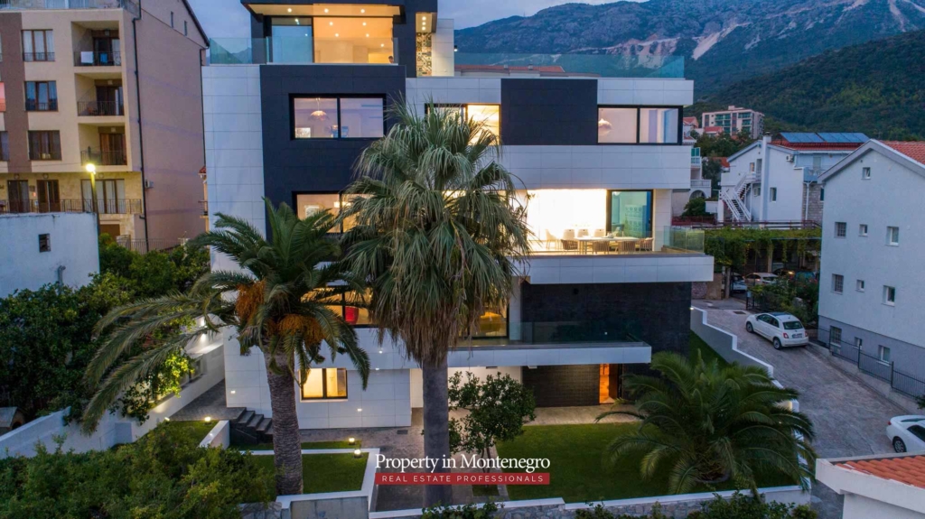 Luxury villa for sale in Budva