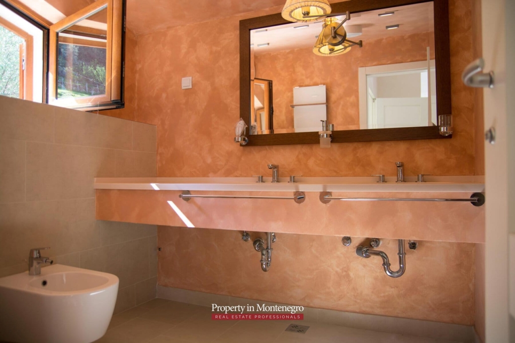Luxury house for sale in Bay of Kotor