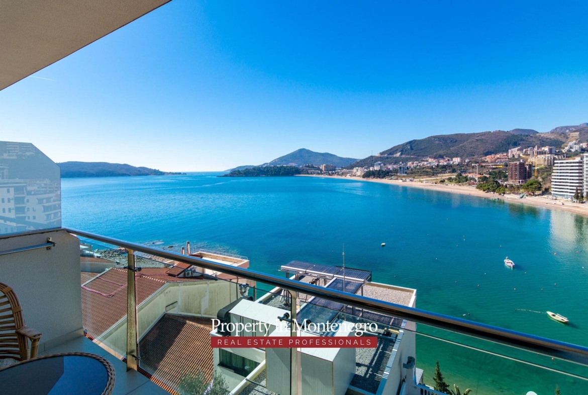 Furnished apartment for sale in Budva Riviera