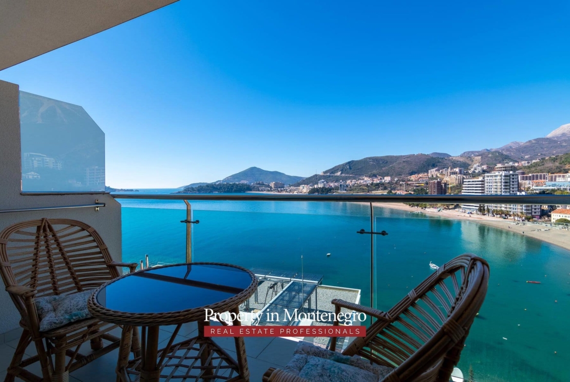 Furnished apartment for sale in Budva Riviera