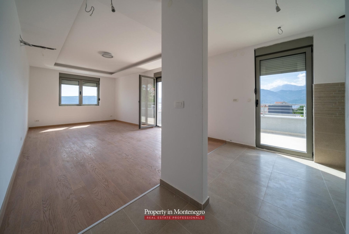 Penthouse for sale in Tivat