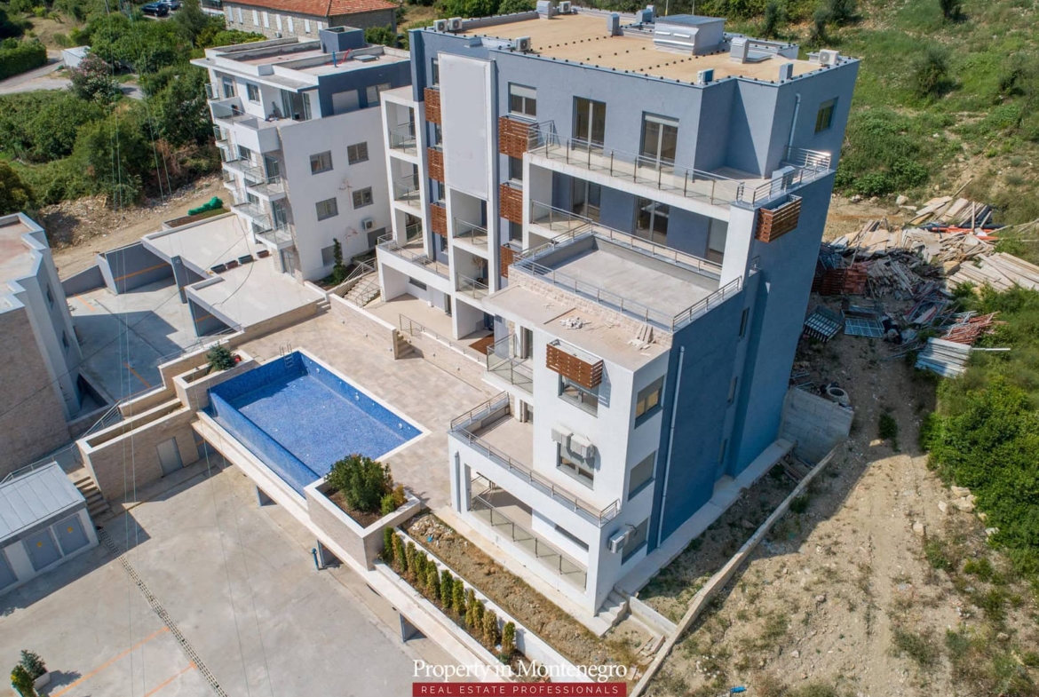 Penthouse for sale in Tivat