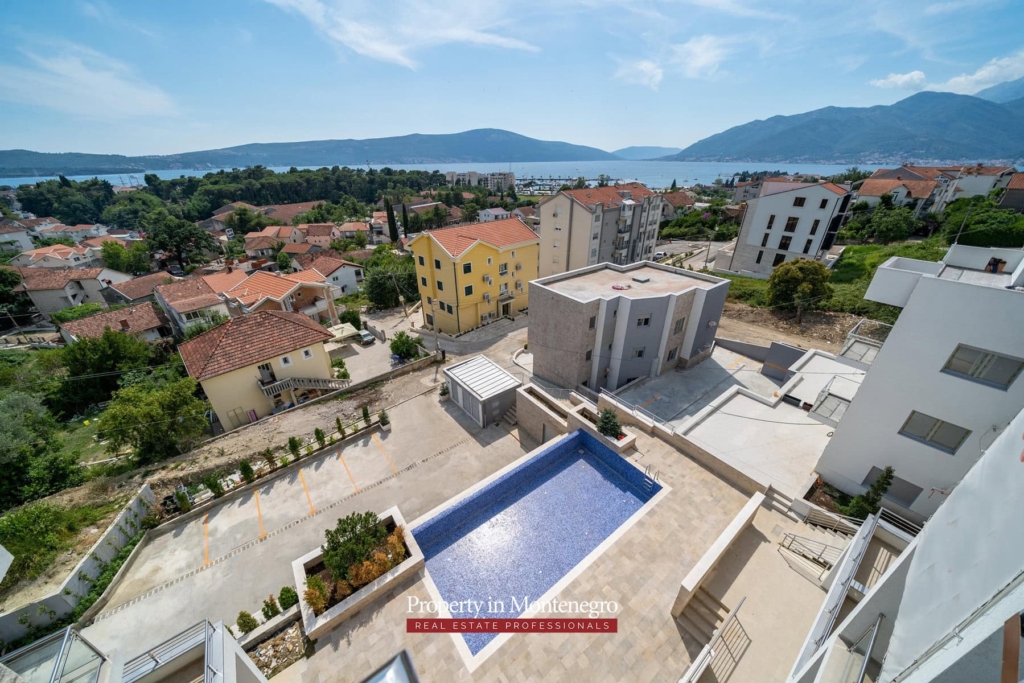 Penthouse for sale in Tivat