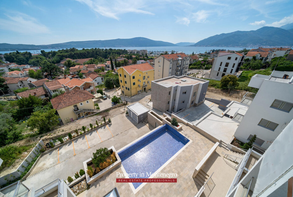 Penthouse for sale in Tivat