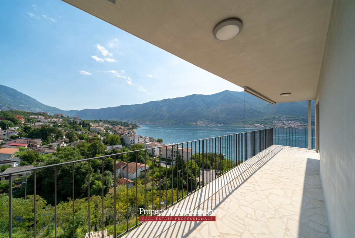 Three bedroom penthouse for sale in Bay of Kotor