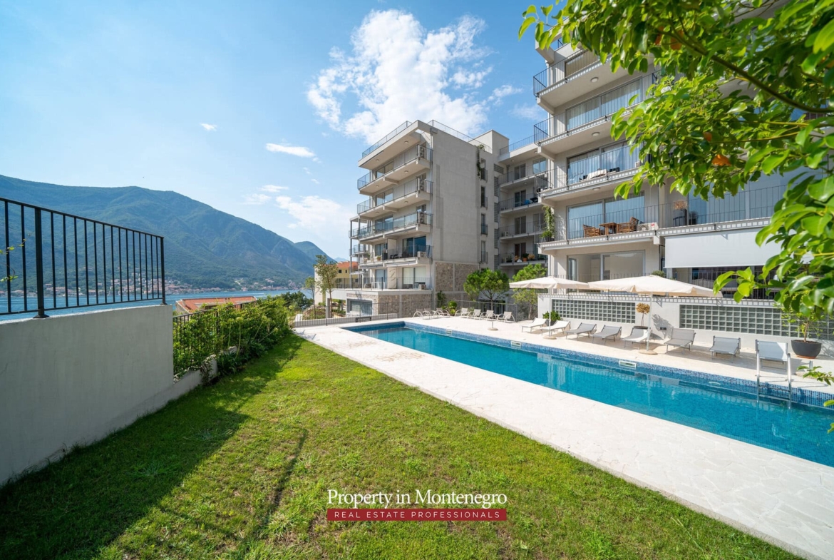 Three bedroom penthouse for sale in Bay of Kotor