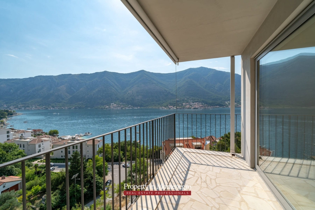 Three bedroom penthouse for sale in Bay of Kotor