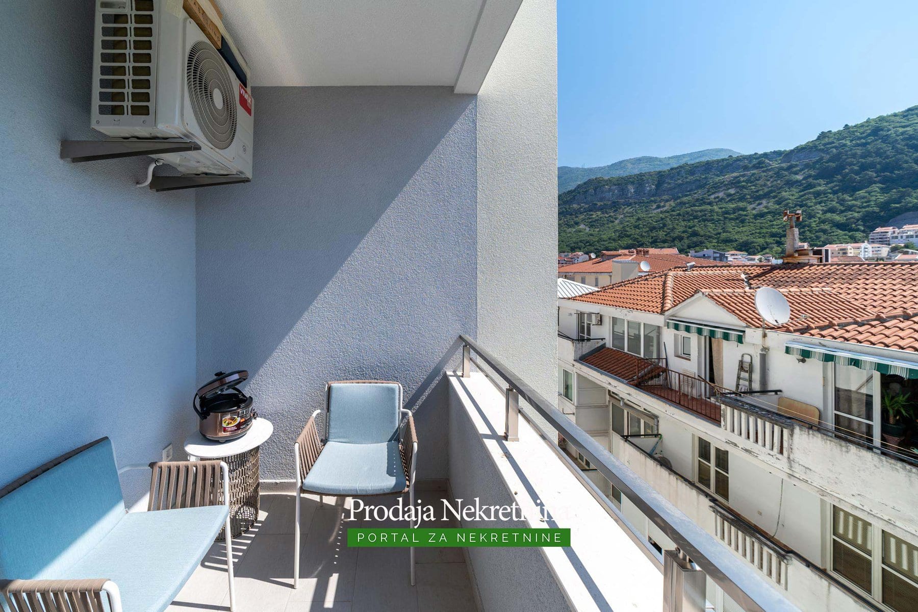 Prodaje se jednosoban namjesten stan u Budvi 7 1