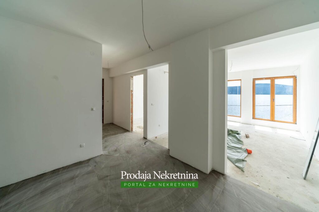 Waterfront apartment for sale in Tivat Bay