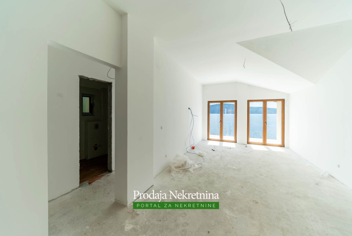 Seafront apartments for sale in Tivat Bay