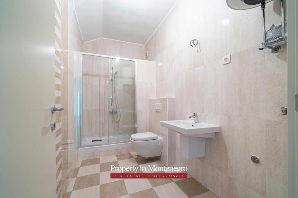 Penthouse for sale in Bay of Kotor