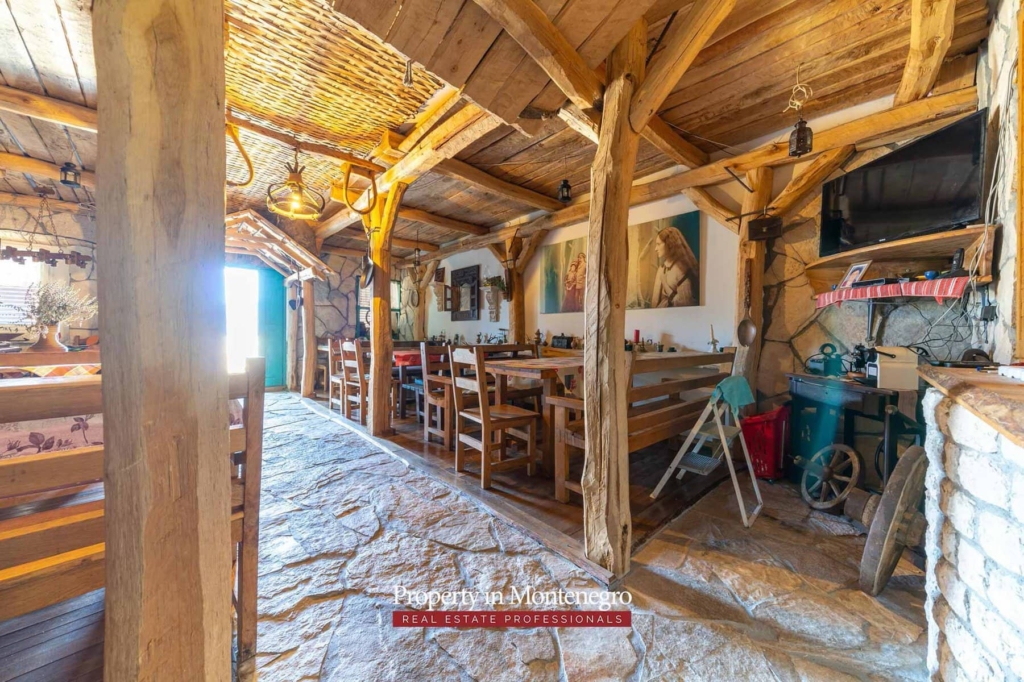 Stone house for sale in Boka Bay
