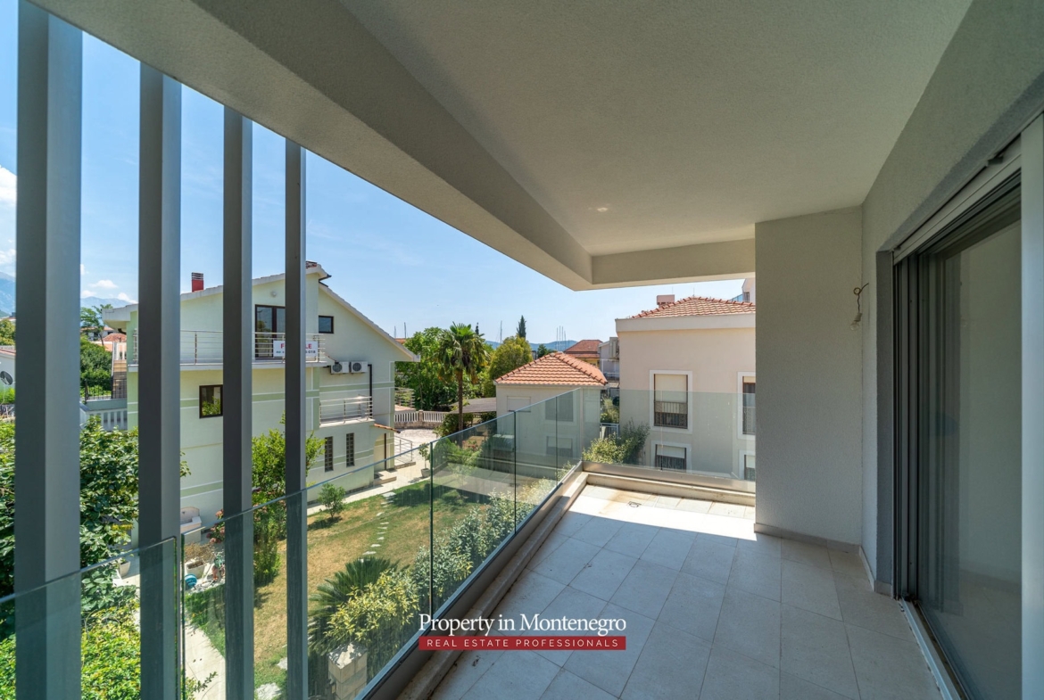 Two bedroom apartment for sale in Tivat