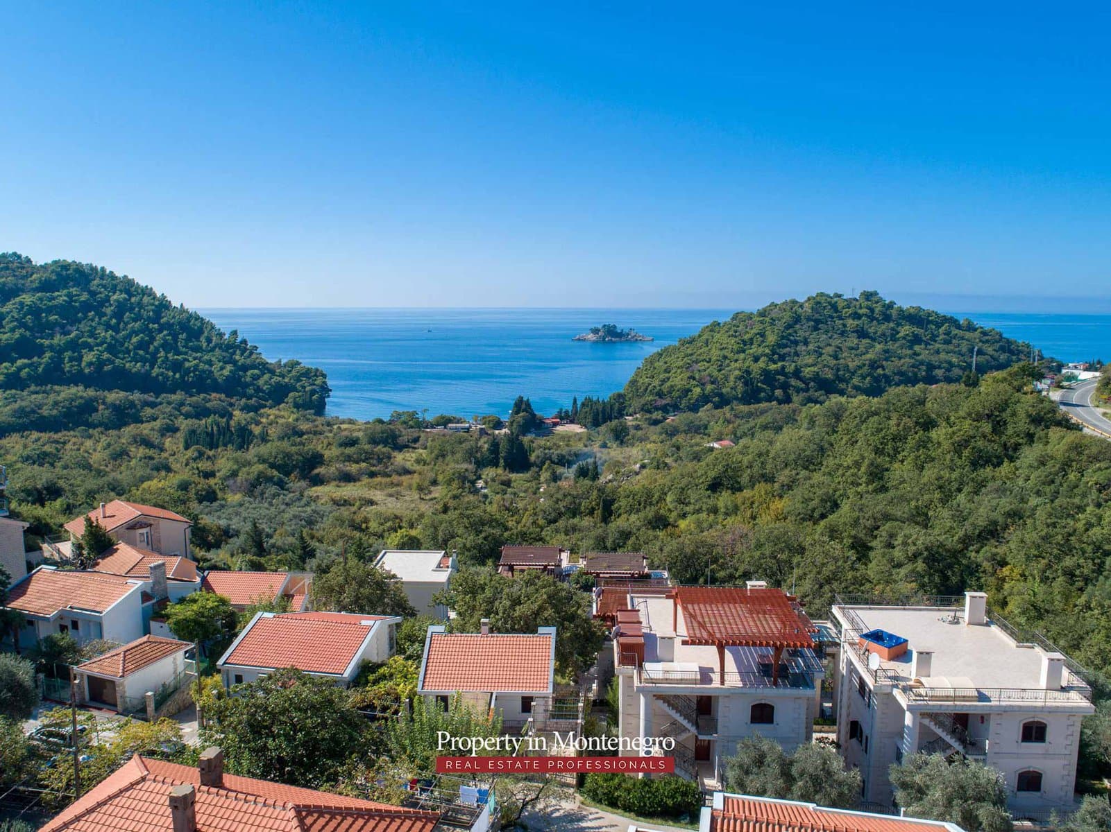 Two bedroom apartment with sea view for sale in Petrovac 46