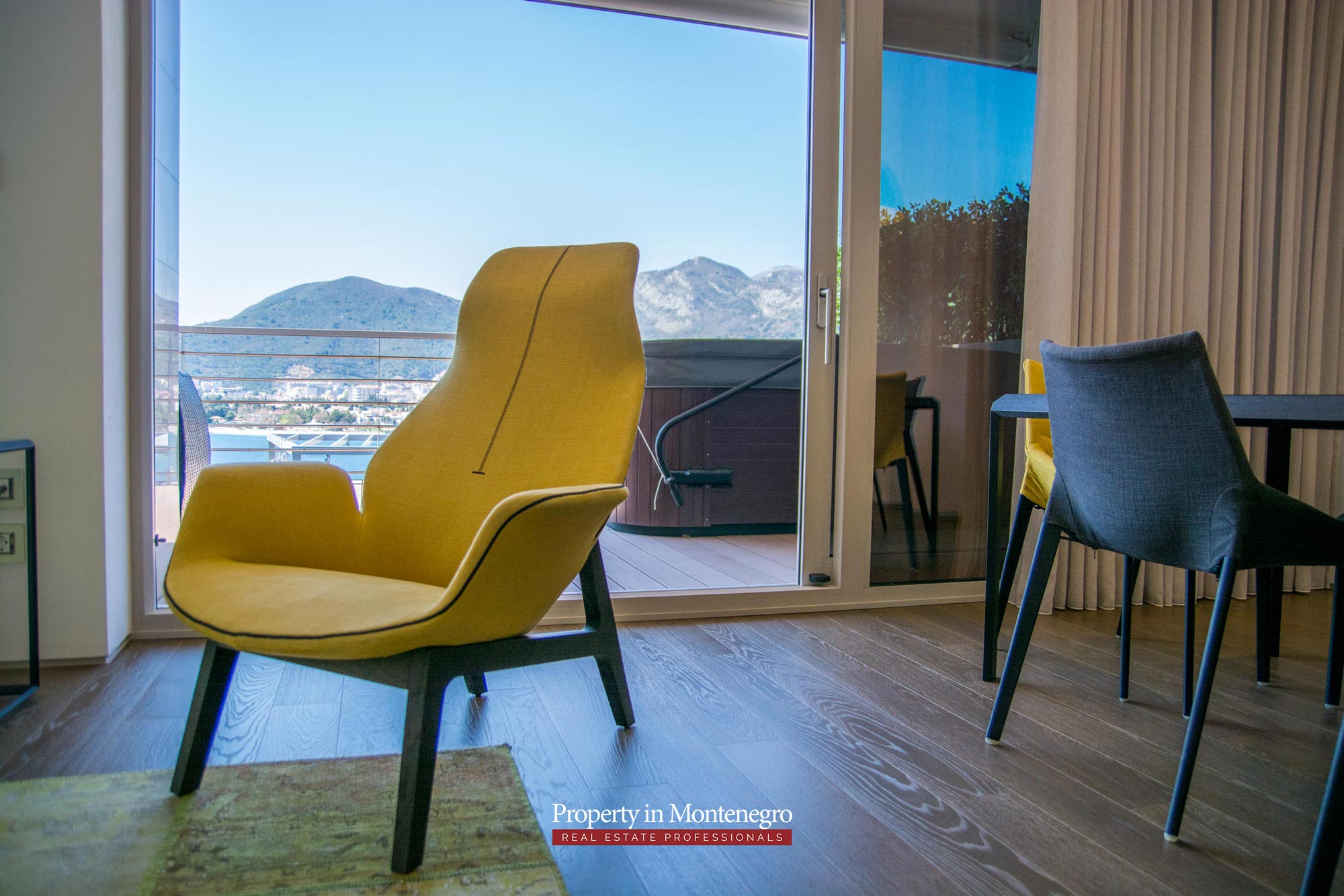 Luxury apartment with seaview for sale in Budva