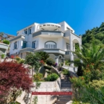 Villa with seaview for sale in Budva