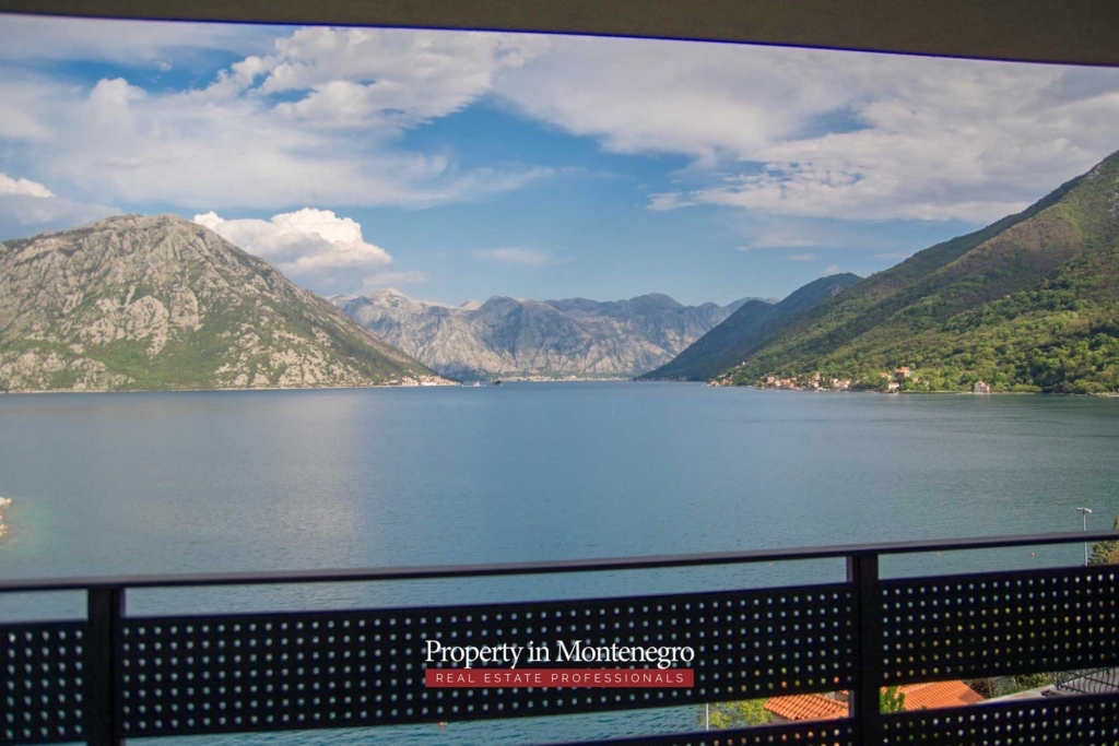 Villa for sale in Bay of Kotor