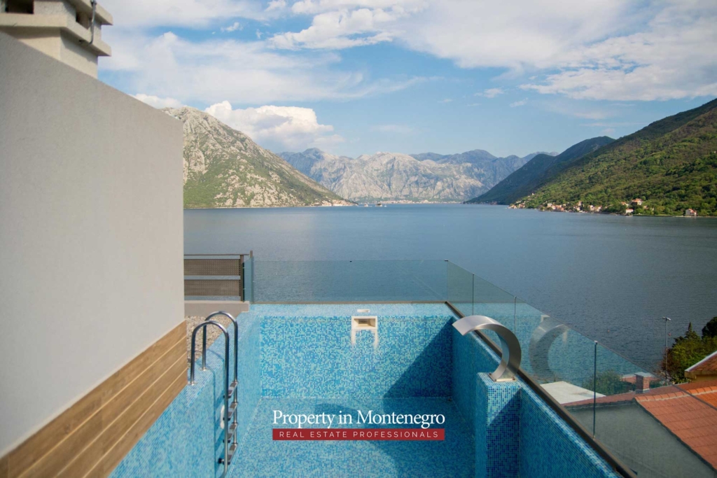 Villa for sale in Bay of Kotor