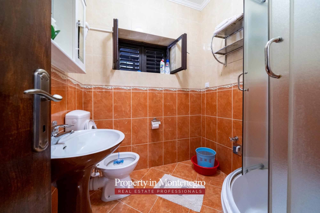 Mini hotel for sale in Tivat Bay