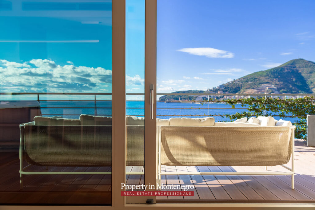 Waterfront penthouse for sale in Budva